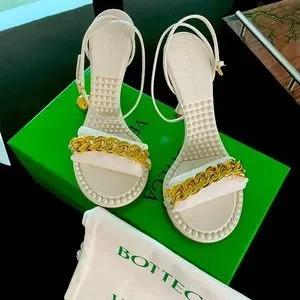 『SALE!』【BOTTEGA VENETA】ヘルハイトサンダル Bottega Veneta Sparkle Stretch High-Heel Sandals Yellow Size